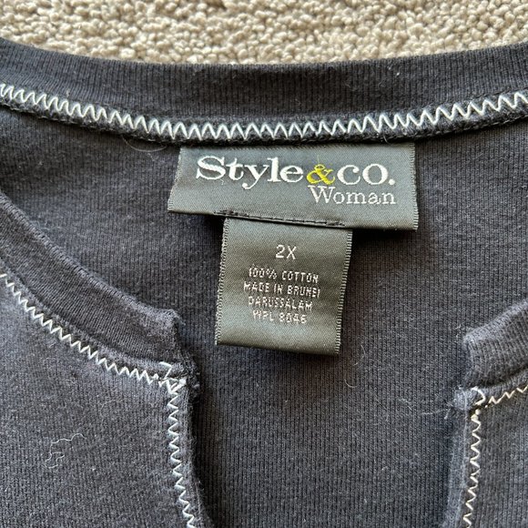 Style & Co. 20W White Skirt with Decorative Flower - Picture 7 of 7